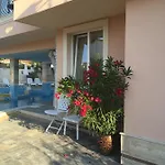 Отель Sirena Palace Family