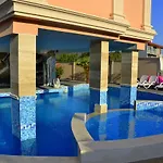 Отель Sirena Palace Family Обзор