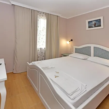 酒店 Sirena Palace Family