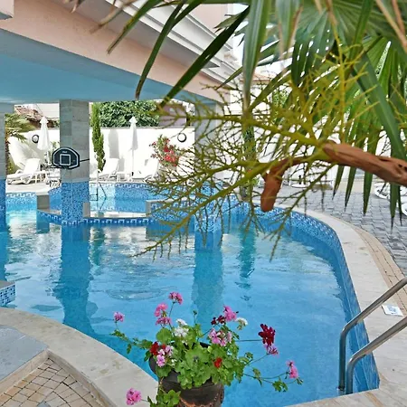 Sirena Palace Family 3* 奥布佐尔