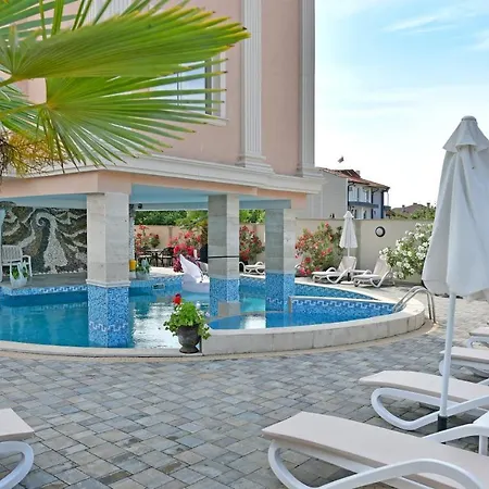 Sirena Palace Family 3* Obzor