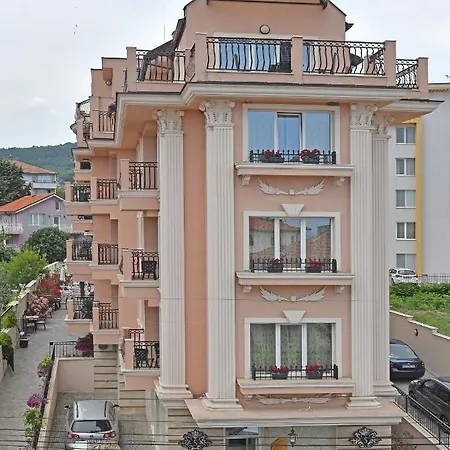 Sirena Palace Family מלון אובזור