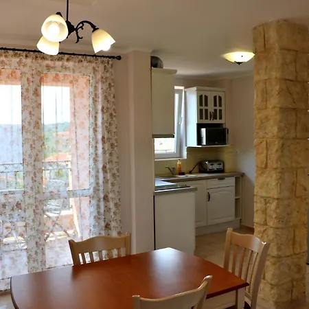 сирена палас Ceмеен