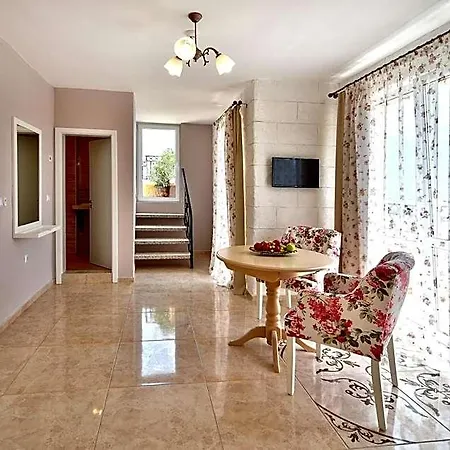 Sirena Palace Family Hotel 3*