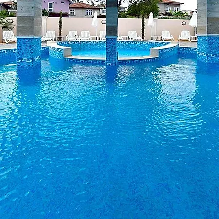 Sirena Palace Family Hotel 3*