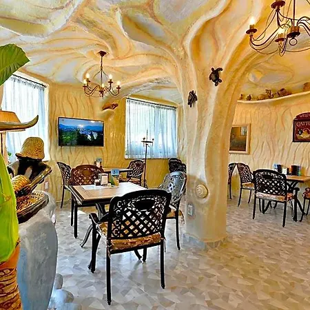Sirena Palace Family Hotel 3*