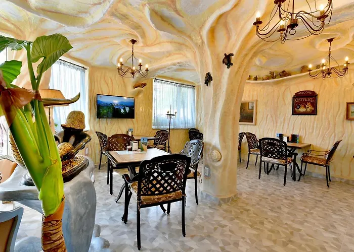 сирена палас Ceмеен 3*