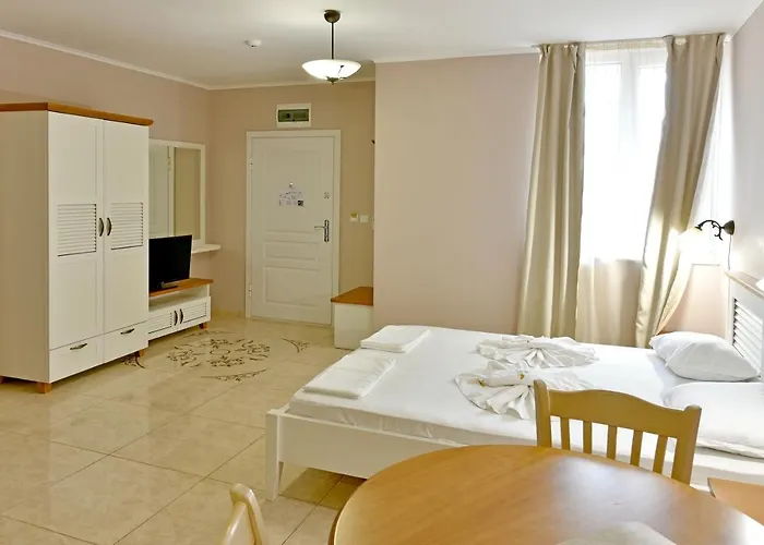 сирена палас Ceмеен