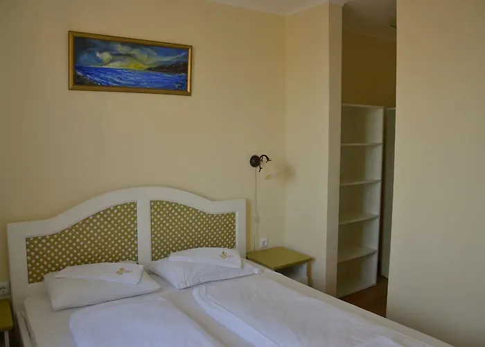 сирена палас Ceмеен Обзор