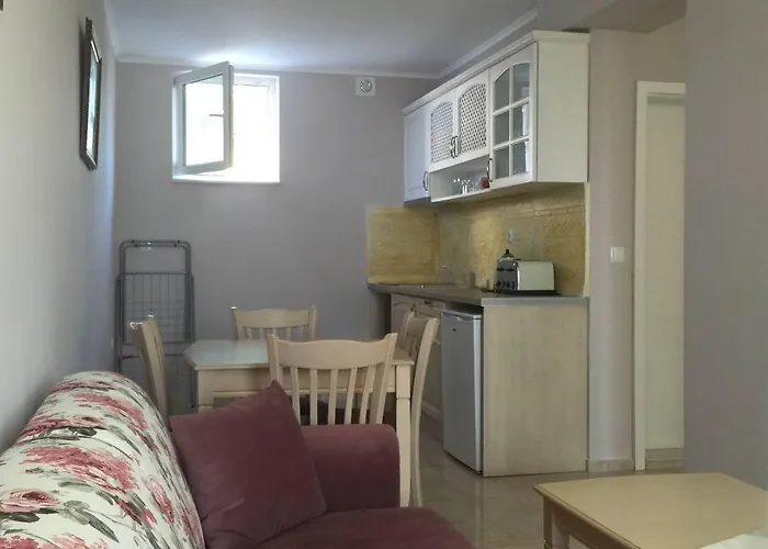 сирена палас Ceмеен Хотел Обзор