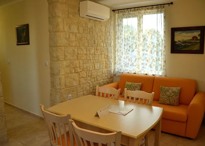 Хотел сирена палас Ceмеен 3*