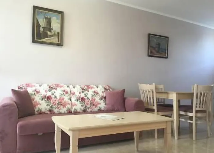 сирена палас Ceмеен Хотел Обзор