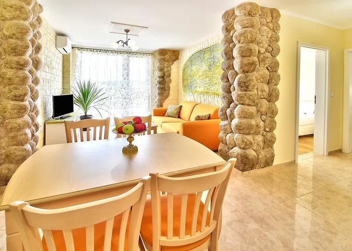 сирена палас Ceмеен Обзор